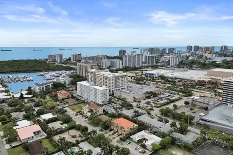 2610 NE 11th Court Fort Lauderdale FL 33304