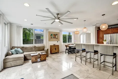 2610 NE 11th Court Fort Lauderdale FL 33304