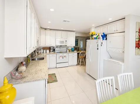 1440 NW 20th Avenue Delray Beach FL 33445