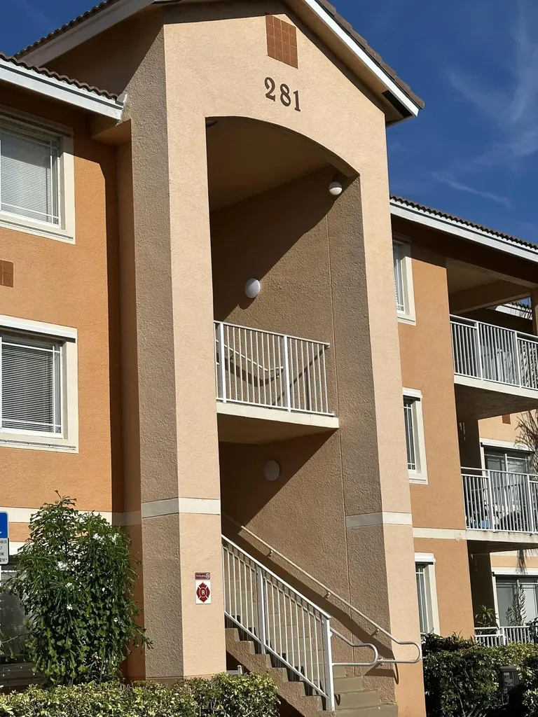 281 SW Palm Drive Port St Lucie FL 34986