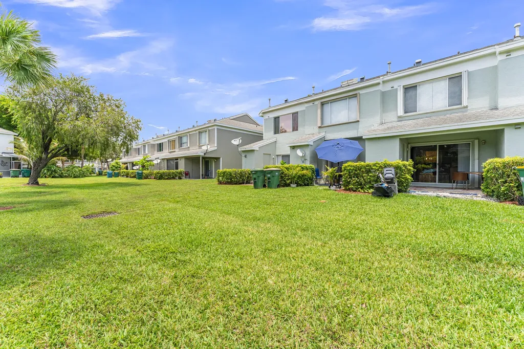 8035 Sanibel Drive Tamarac FL 33321