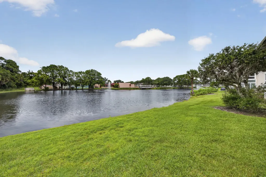 1 Lake Vista Trail Port St Lucie FL 34952