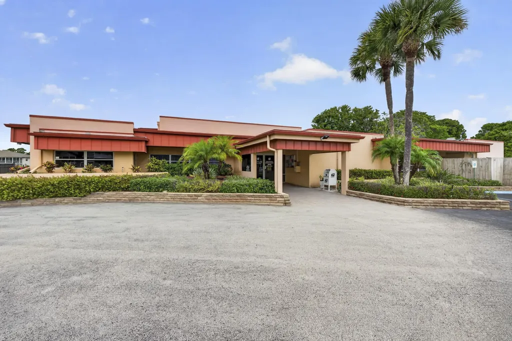 1 Lake Vista Trail Port St Lucie FL 34952