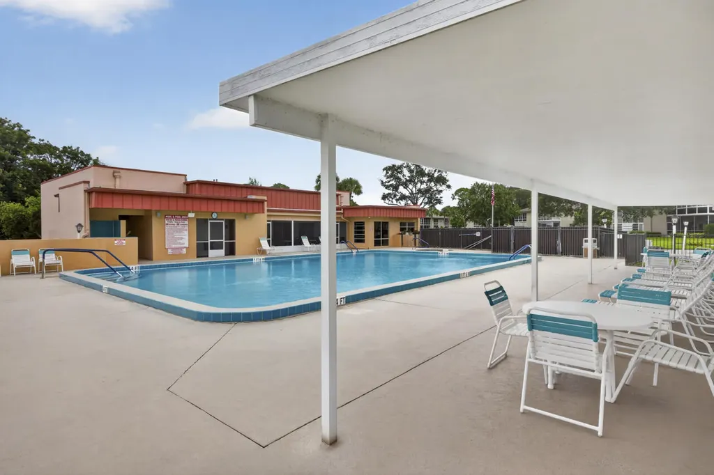 1 Lake Vista Trail Port St Lucie FL 34952