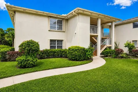 1 Lake Vista Trail Port St Lucie FL 34952