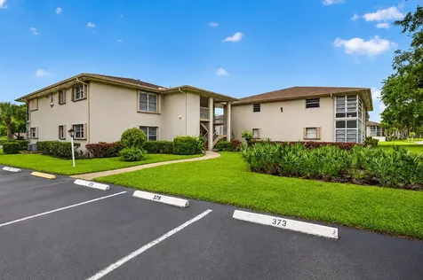1 Lake Vista Trail Port St Lucie FL 34952