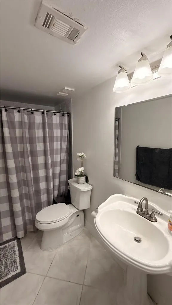 110 Lake Emerald Drive Oakland Park FL 33309