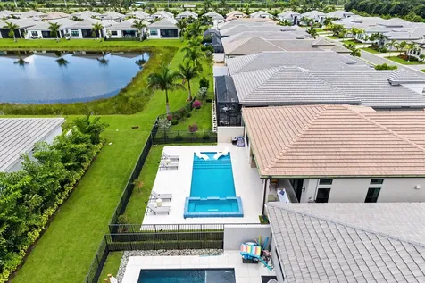9812 Spruce Woods Drive Boynton Beach FL 33473