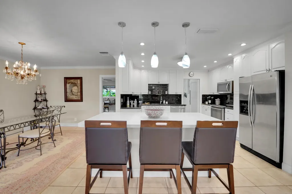 1019 E Cypress Drive Pompano Beach FL 33069