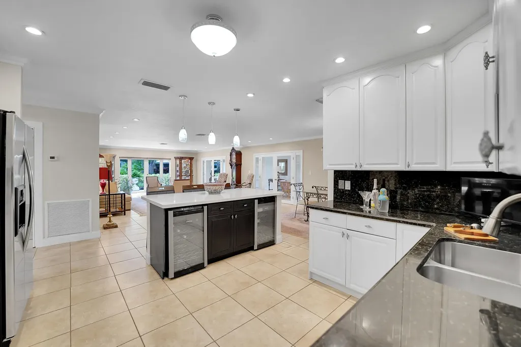 1019 E Cypress Drive Pompano Beach FL 33069