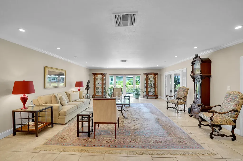 1019 E Cypress Drive Pompano Beach FL 33069