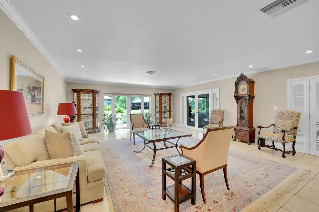 1019 E Cypress Drive Pompano Beach FL 33069