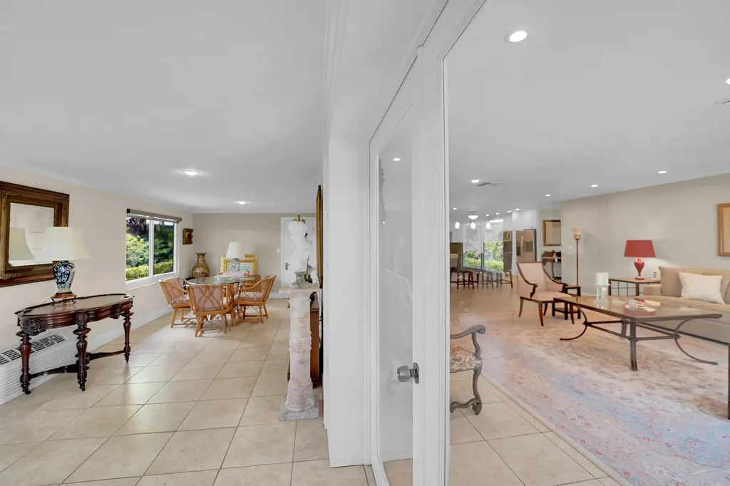 1019 E Cypress Drive Pompano Beach FL 33069
