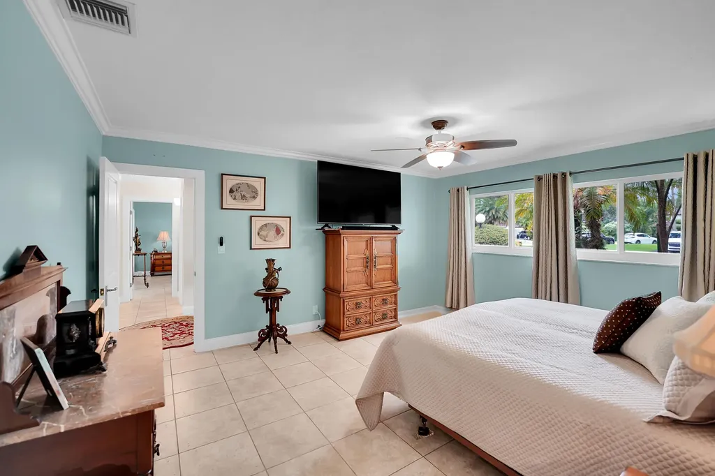 1019 E Cypress Drive Pompano Beach FL 33069