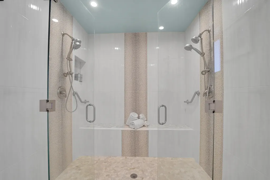 1019 E Cypress Drive Pompano Beach FL 33069