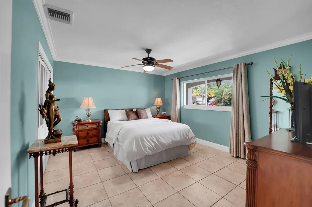 1019 E Cypress Drive Pompano Beach FL 33069