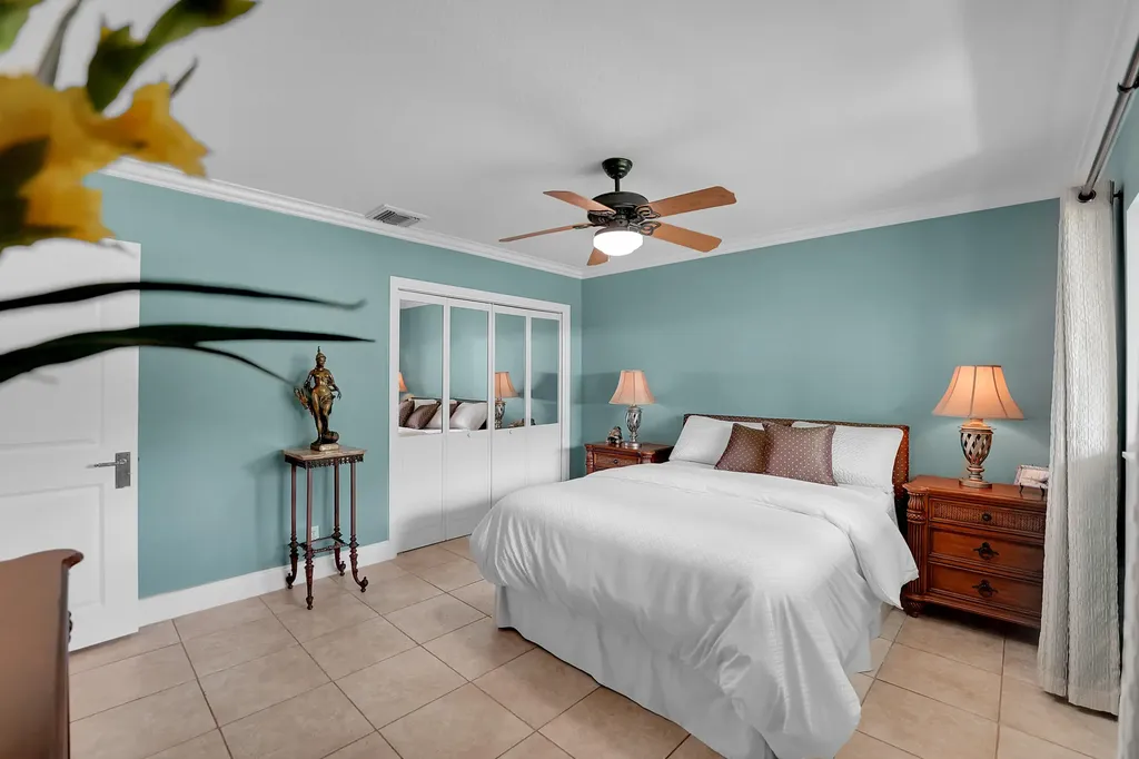 1019 E Cypress Drive Pompano Beach FL 33069
