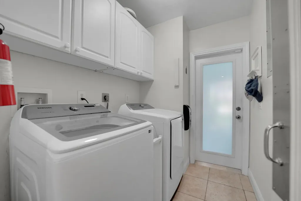 1019 E Cypress Drive Pompano Beach FL 33069