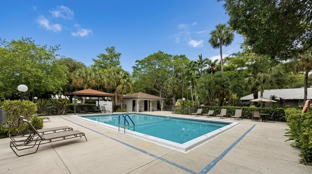 1019 E Cypress Drive Pompano Beach FL 33069