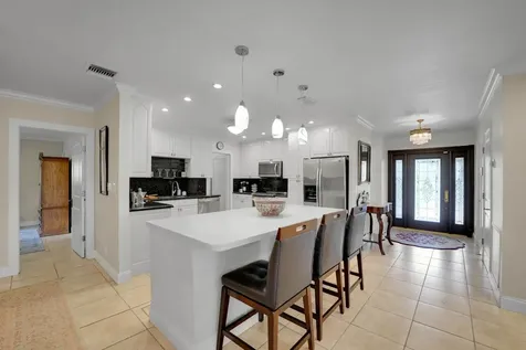 1019 E Cypress Drive Pompano Beach FL 33069