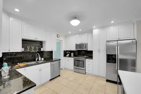 1019 E Cypress Drive Pompano Beach FL 33069