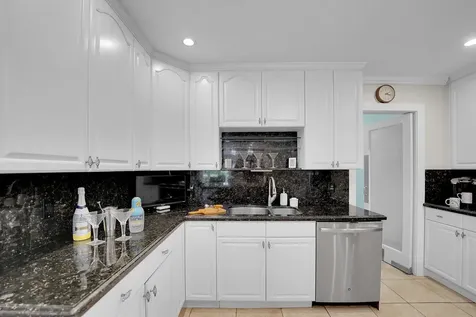 1019 E Cypress Drive Pompano Beach FL 33069