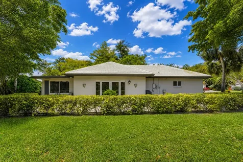 1019 E Cypress Drive Pompano Beach FL 33069