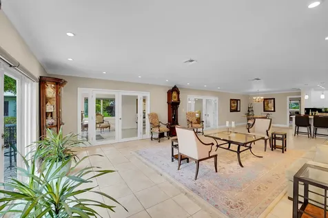 1019 E Cypress Drive Pompano Beach FL 33069