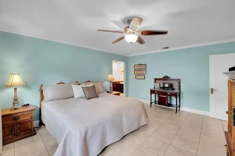 1019 E Cypress Drive Pompano Beach FL 33069