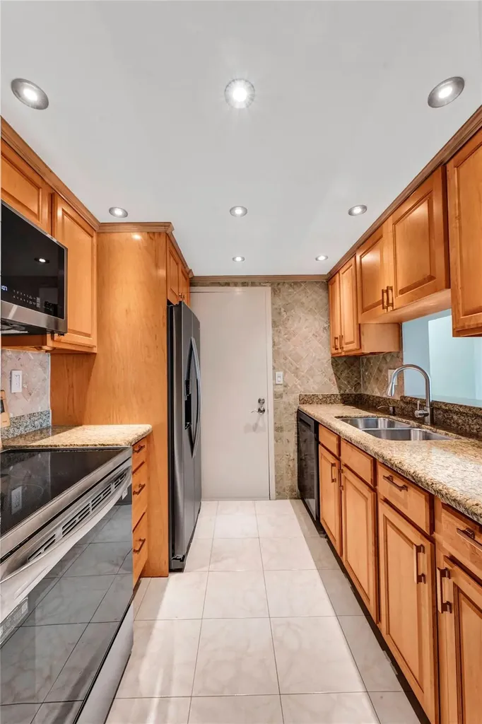 720 Bayshore Drive Fort Lauderdale FL 33304