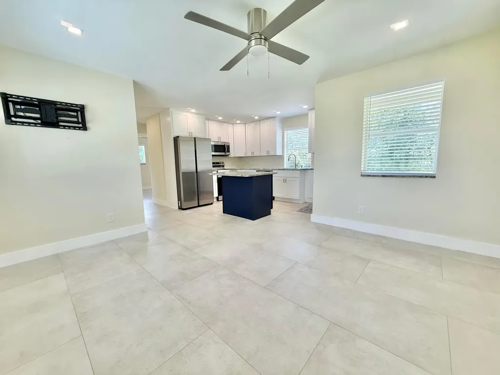 8658 SE Anthion Way Hobe Sound FL 33455