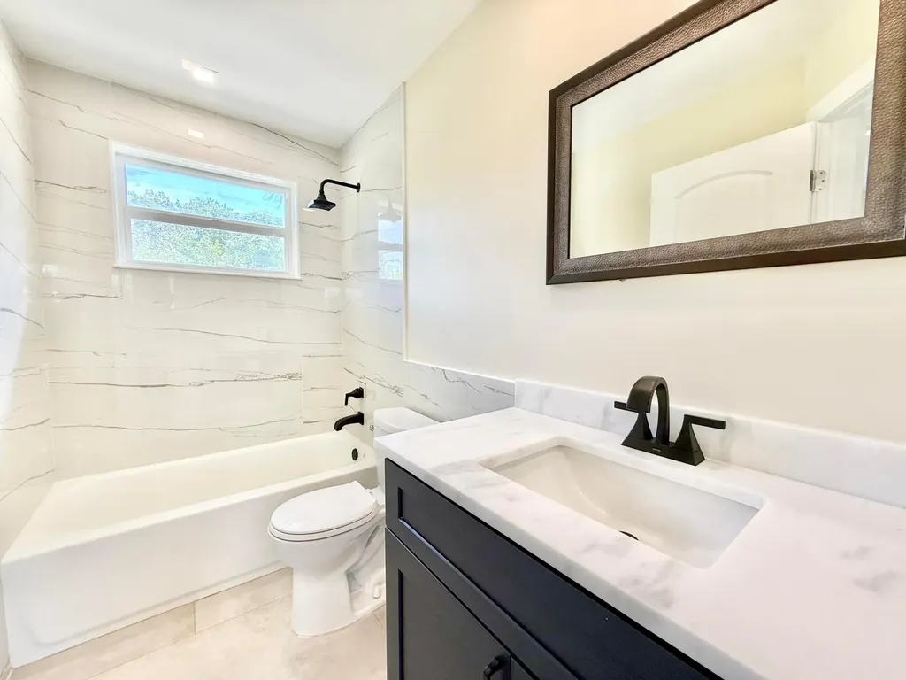 8658 SE Anthion Way Hobe Sound FL 33455