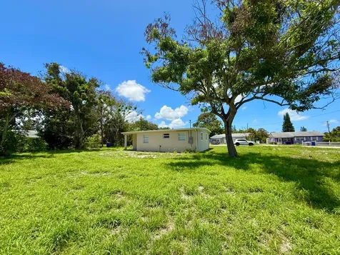 8658 SE Anthion Way Hobe Sound FL 33455