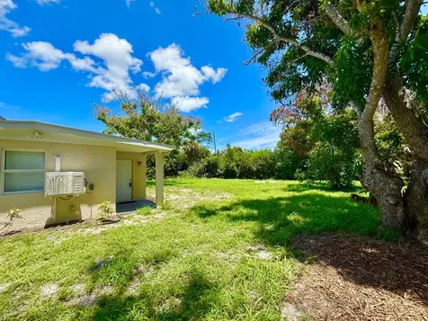 8658 SE Anthion Way Hobe Sound FL 33455