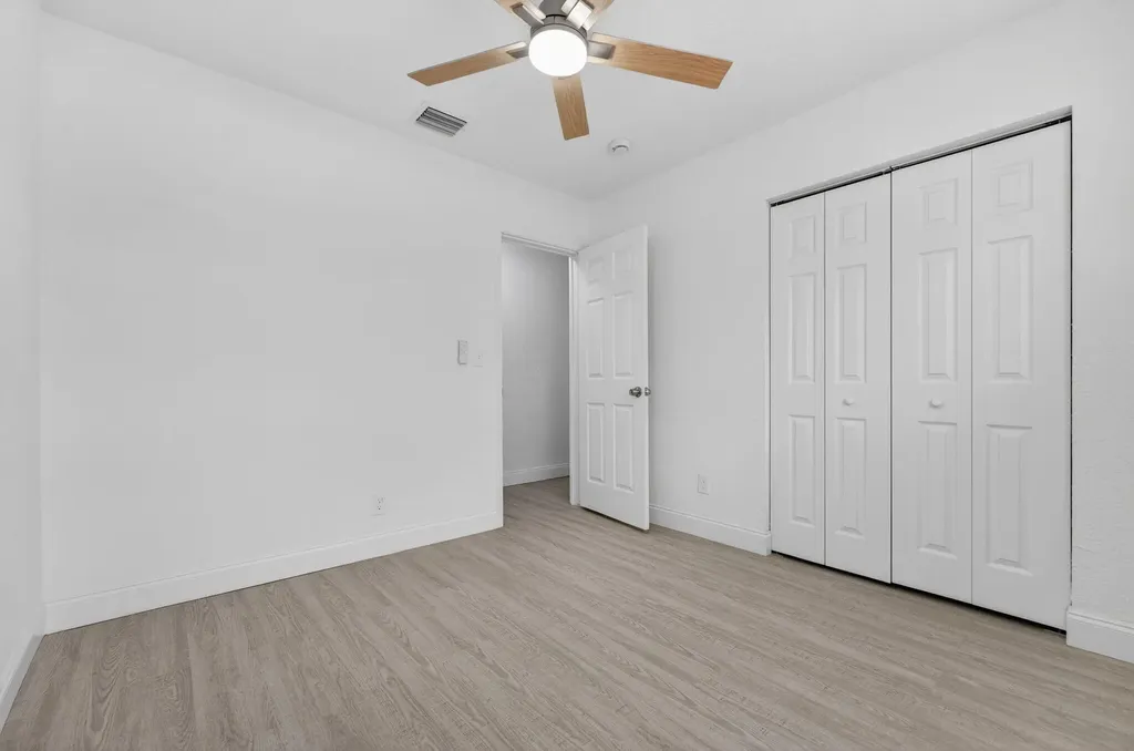 1048 SW 1st Terrace Pompano Beach FL 33060