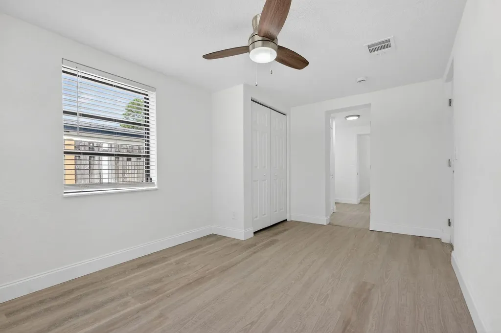 1048 SW 1st Terrace Pompano Beach FL 33060