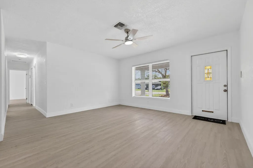 1048 SW 1st Terrace Pompano Beach FL 33060