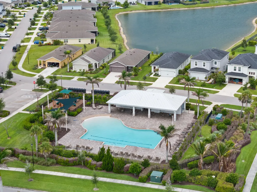 9409 SW Ligorio Way Port St Lucie FL 34987