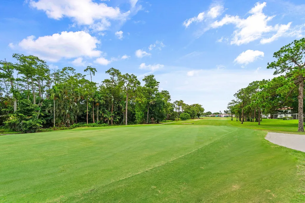 21506 Juego Circle Boca Raton FL 33433