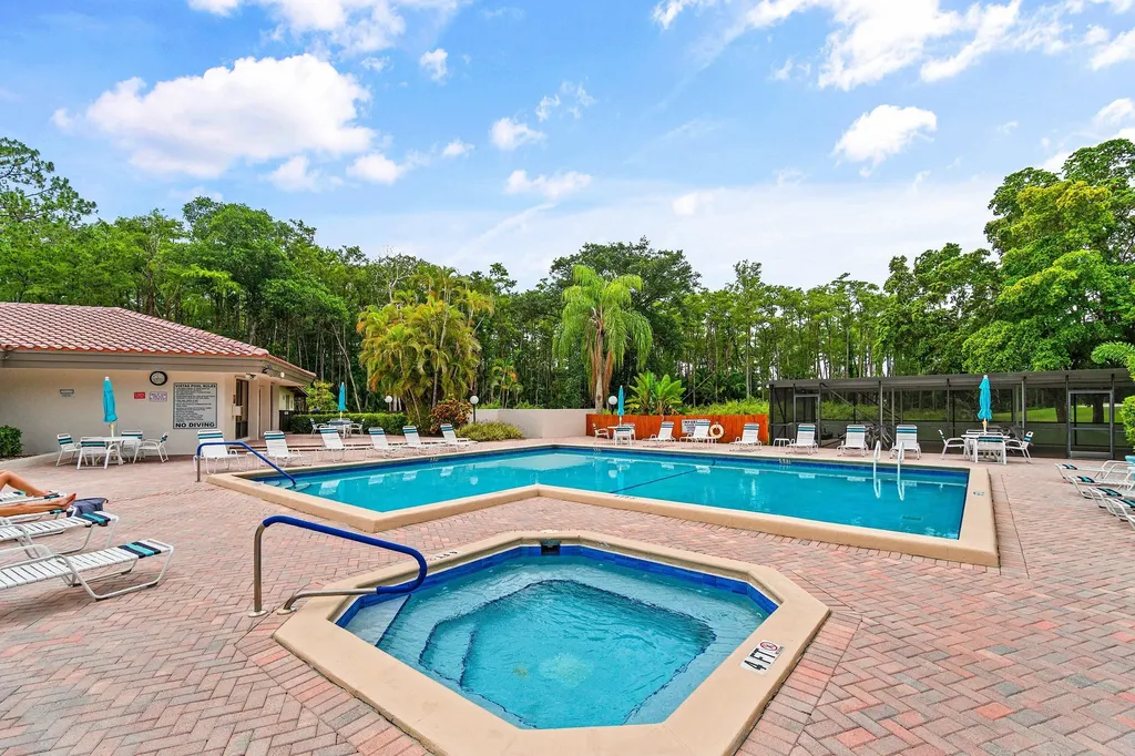 21506 Juego Circle Boca Raton FL 33433