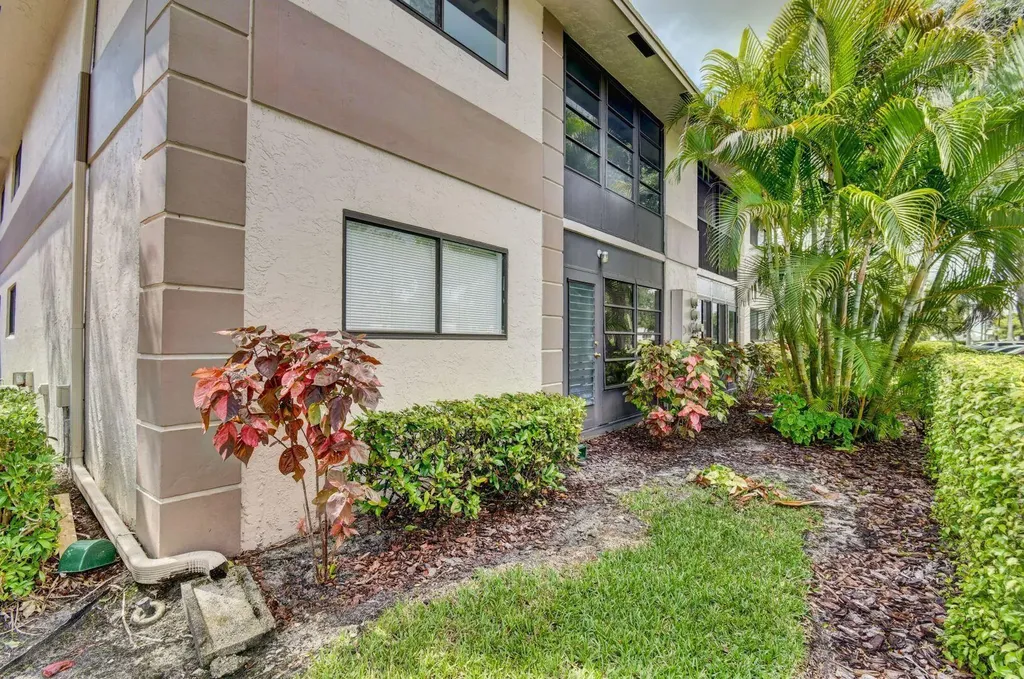 15364 Lakes Of Delray Boulevard Delray Beach FL 33484