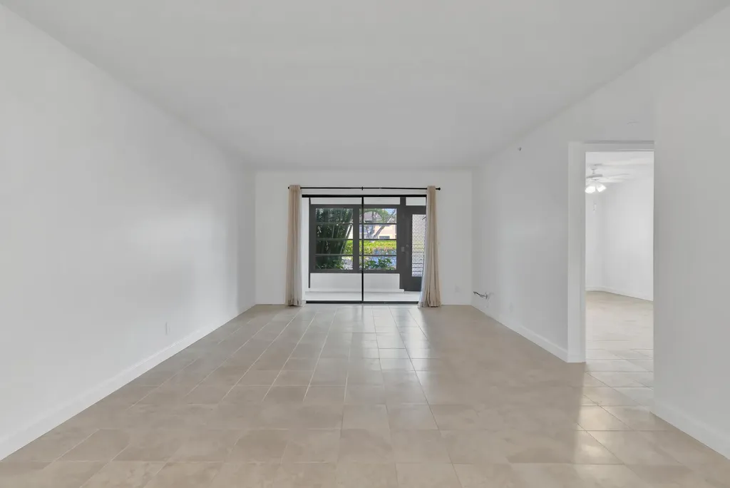 15364 Lakes Of Delray Boulevard Delray Beach FL 33484