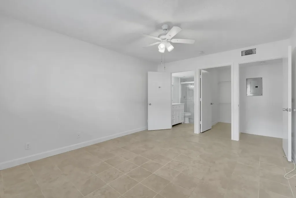 15364 Lakes Of Delray Boulevard Delray Beach FL 33484