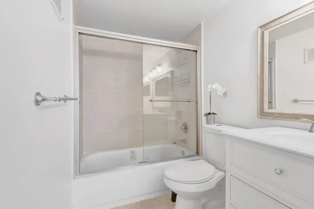 15364 Lakes Of Delray Boulevard Delray Beach FL 33484