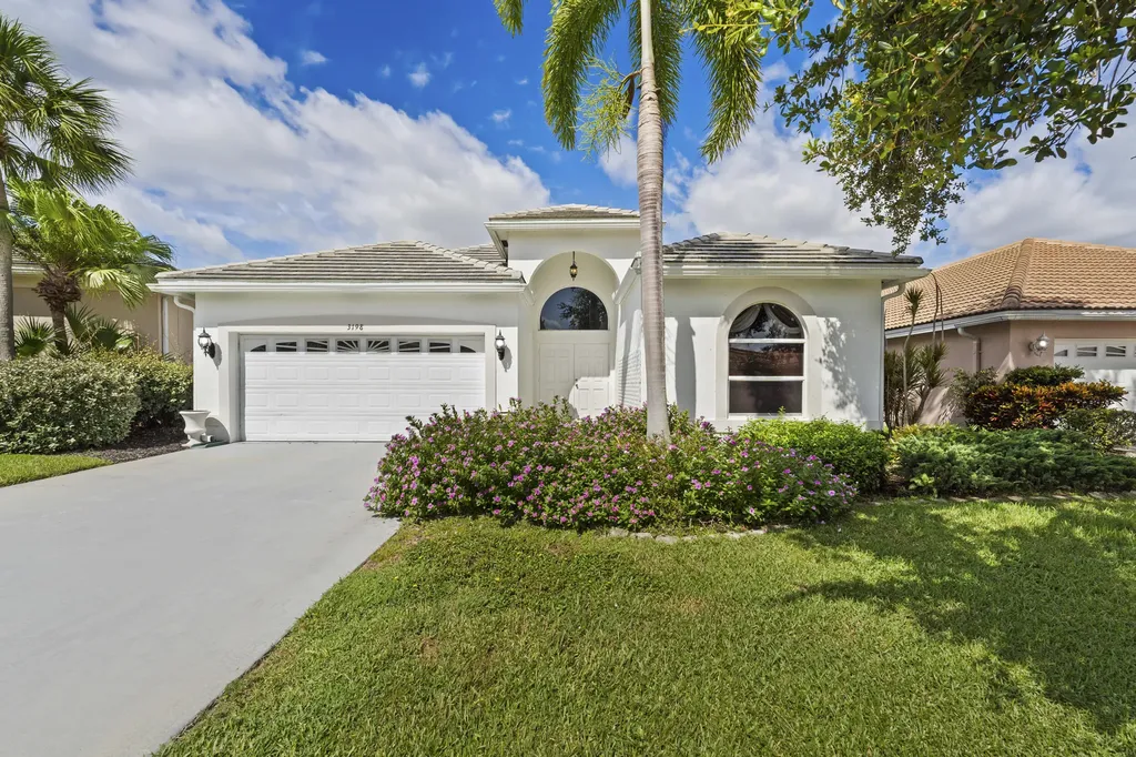 3198 SE Carrick Green Court Port St Lucie FL 34952