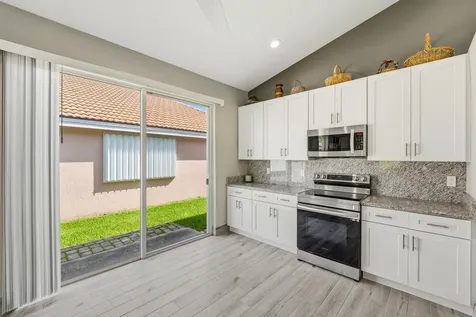 3198 SE Carrick Green Court Port St Lucie FL 34952