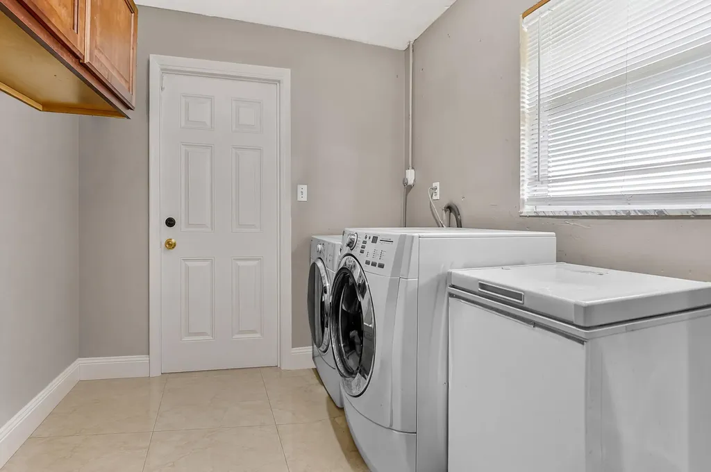 5801 NW 14th Court Sunrise FL 33313
