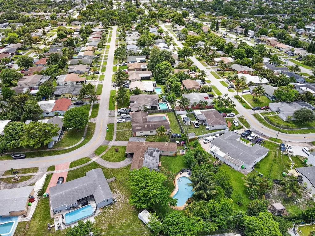 5801 NW 14th Court Sunrise FL 33313