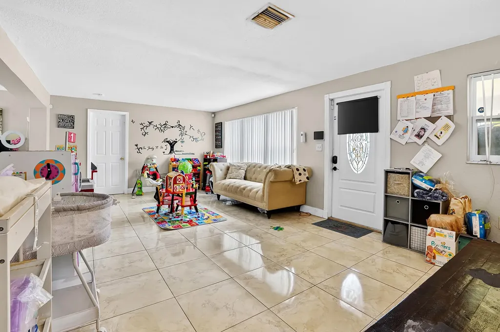 5801 NW 14th Court Sunrise FL 33313