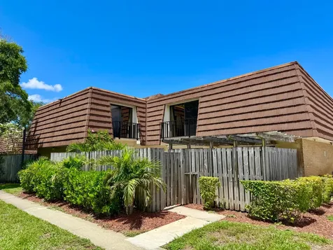 201 2nd Lane Palm Beach Gardens FL 33418